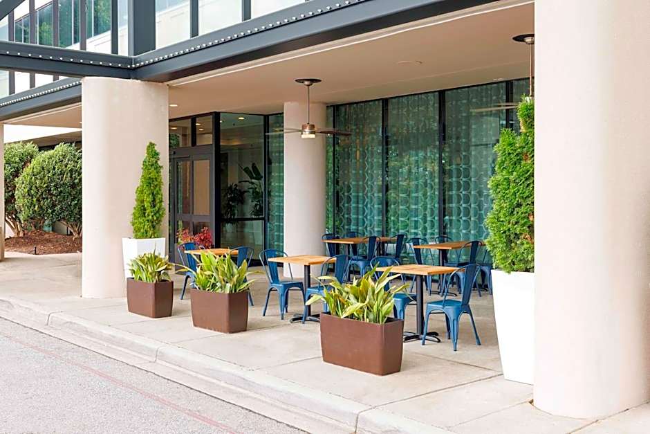 Hilton Greenville
