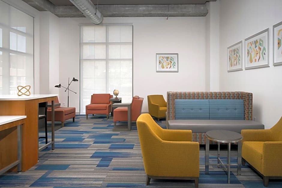 Holiday Inn Express & Suites North Brunswick By IHG