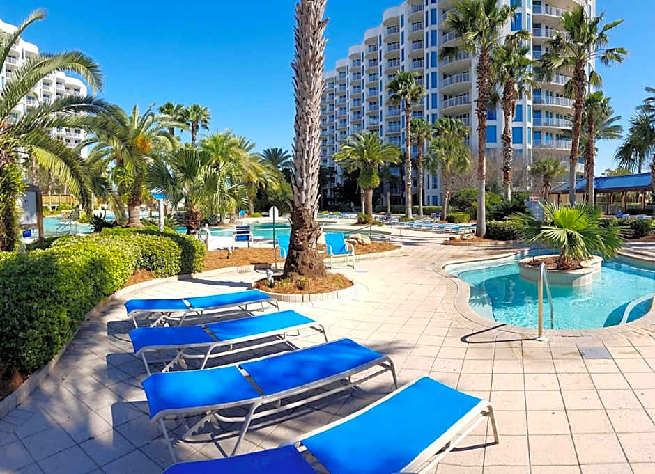 1815 A Slice of Heaven Destin - Pool & Ocean View
