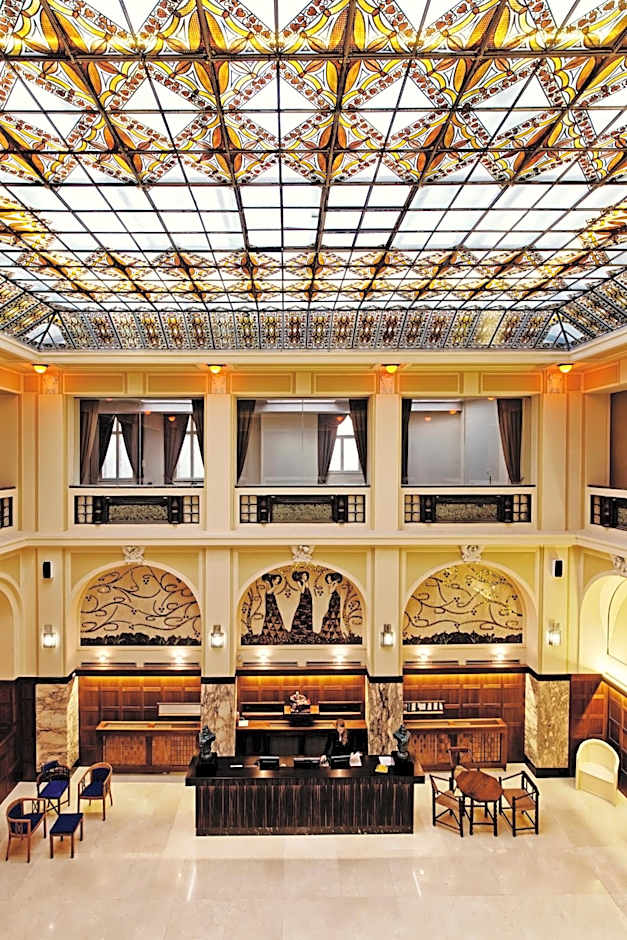 Grandezza Hotel Luxury Palace