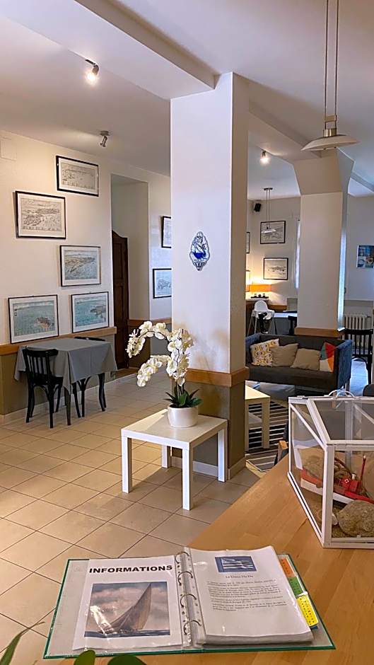 Hôtel La Porte Saint Pierre