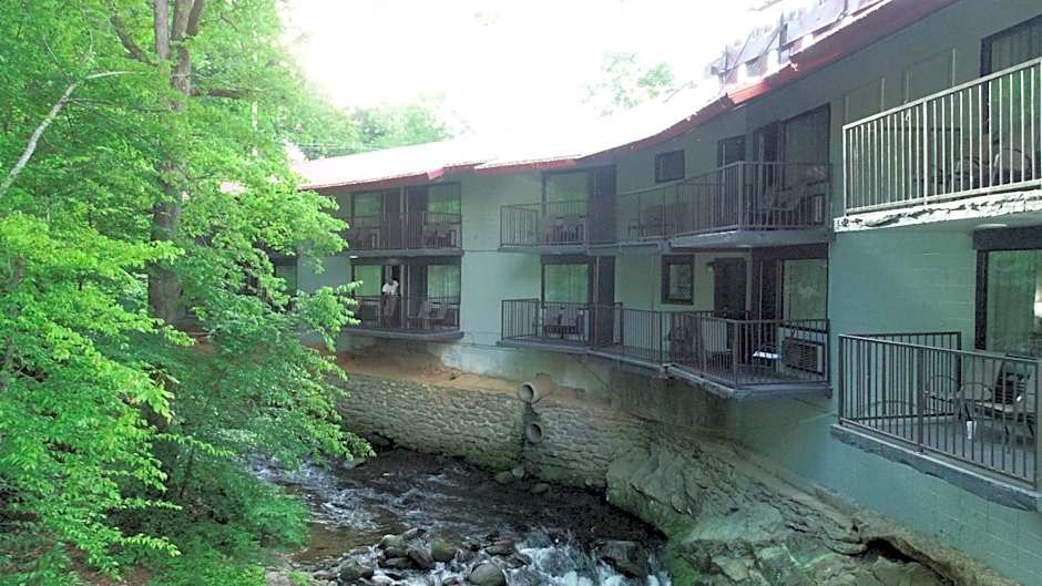 Bear Creek Inn Gatlinburg, TN