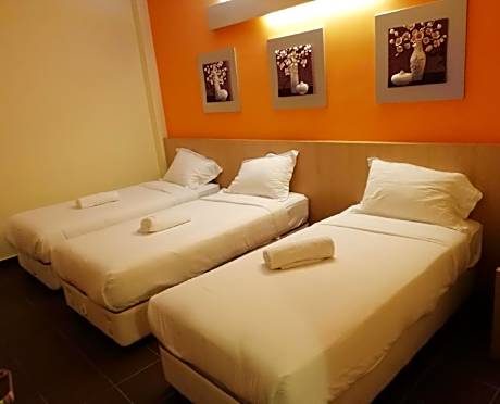 Deluxe Triple Room