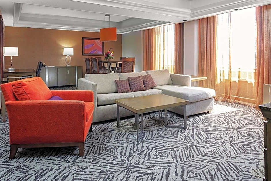 DoubleTree By Hilton Omaha Downtown