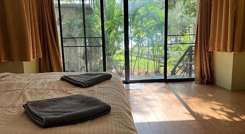 Kohmak HomeHug&Beachclub