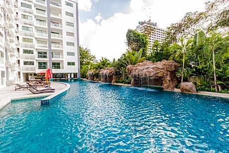 Club Royal Wongamat by Pattaya Sunny Rentals