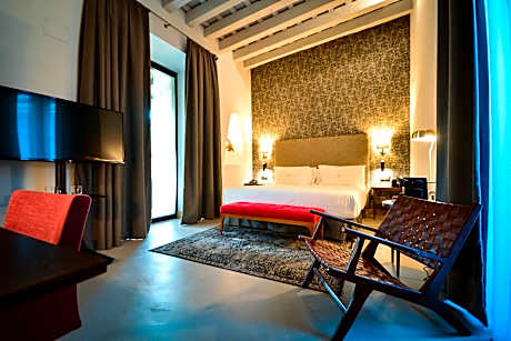 Royal Alcazar Deluxe room with terrace