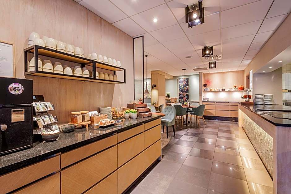 Home Hotel Wellington