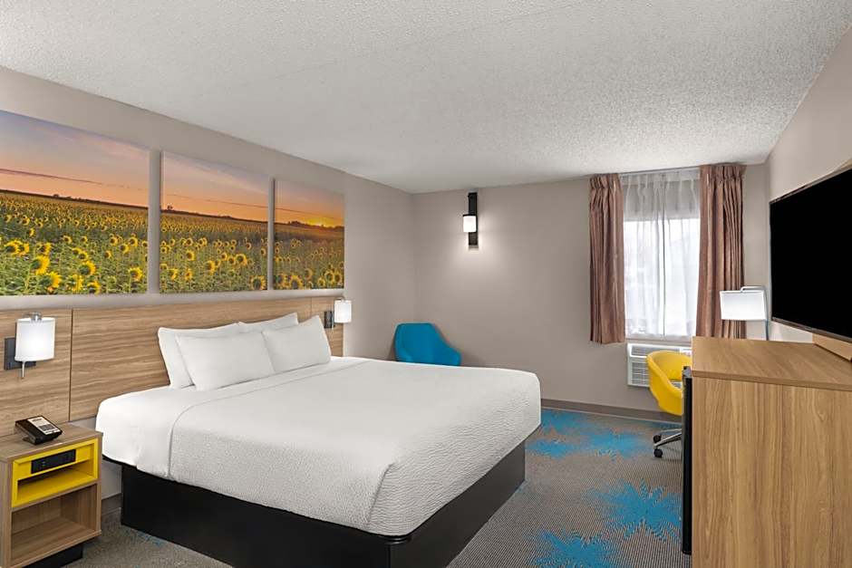 Days Inn by Wyndham Mandan Bismarck Area