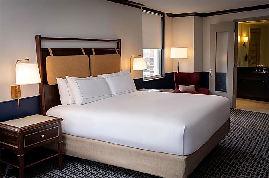 Hilton Orrington / Evanston