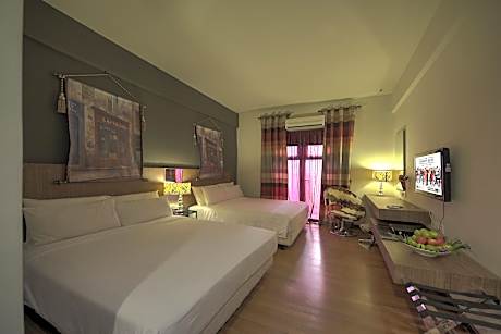 Premier Quadruple Room