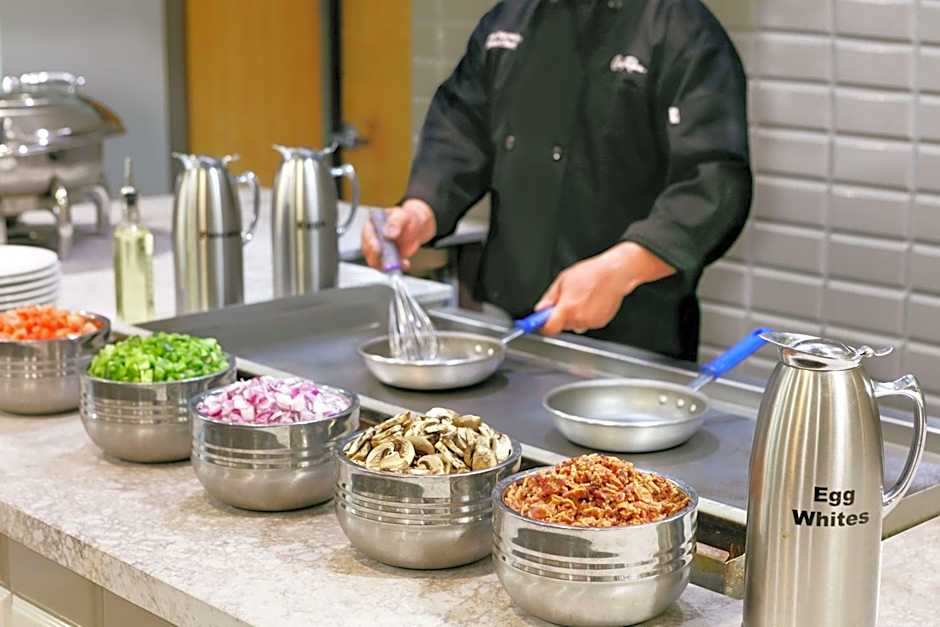 Embassy Suites by Hilton Philadelphia Valley Forge