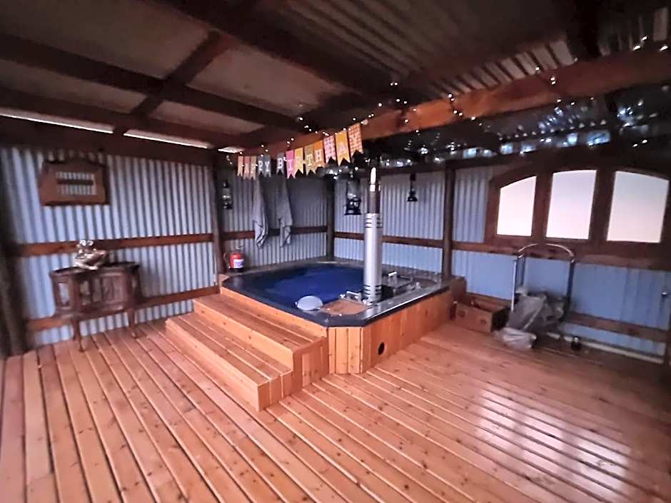 The Fat Mulberry Guest Farm