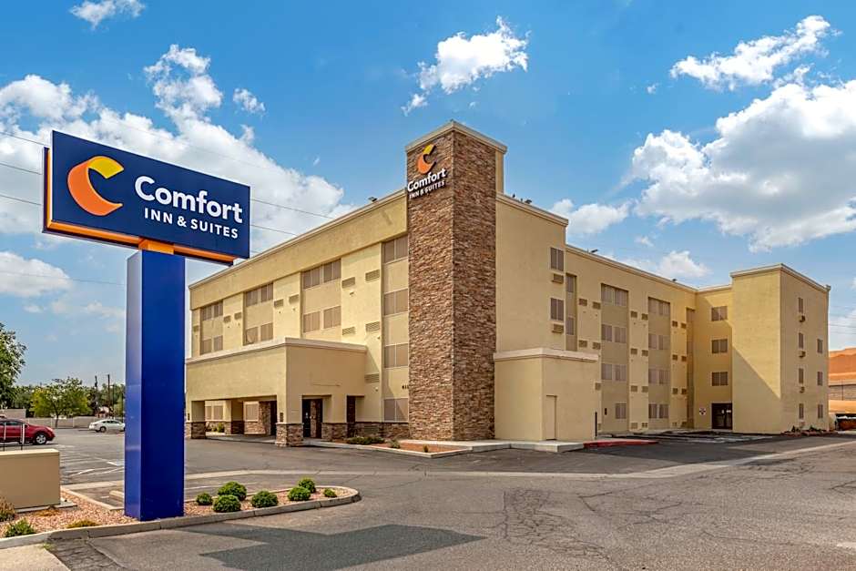 Comfort Inn & Suites Albuquerque Downtown – Albuquerque, NM
