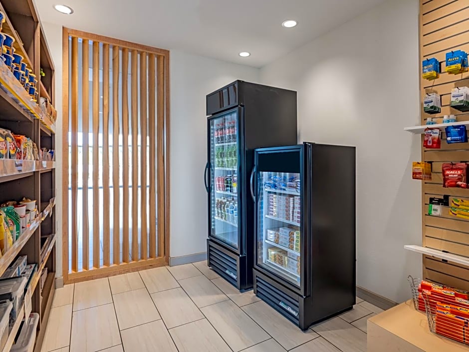 Holiday Inn Express And Suites Ruskin By IHG