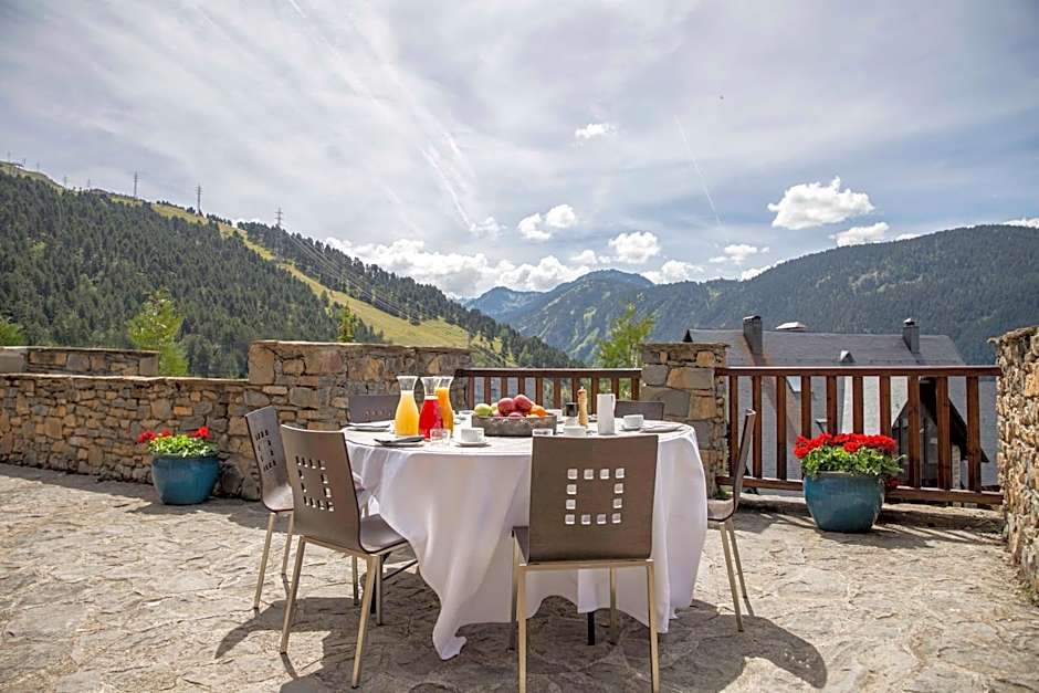 Eira Ski Lodge