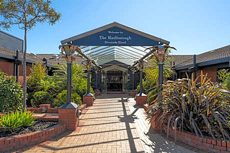 Riverside hotel Marlborough