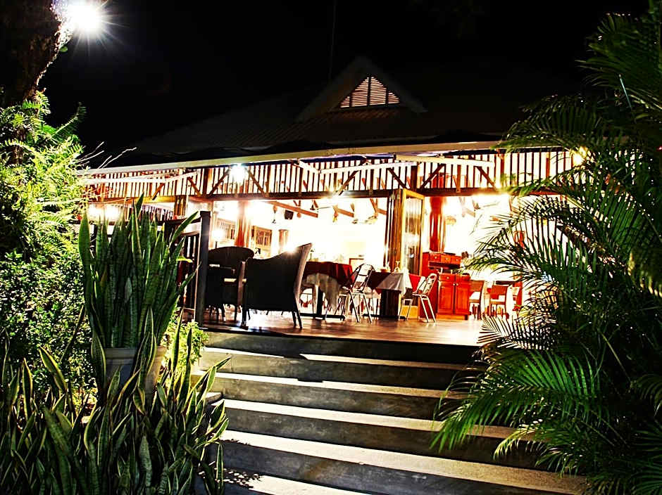 Pirogue Lodge
