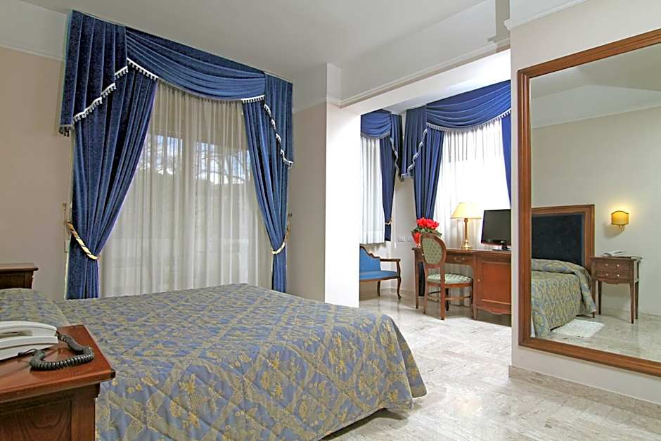 Mondial Park Hotel