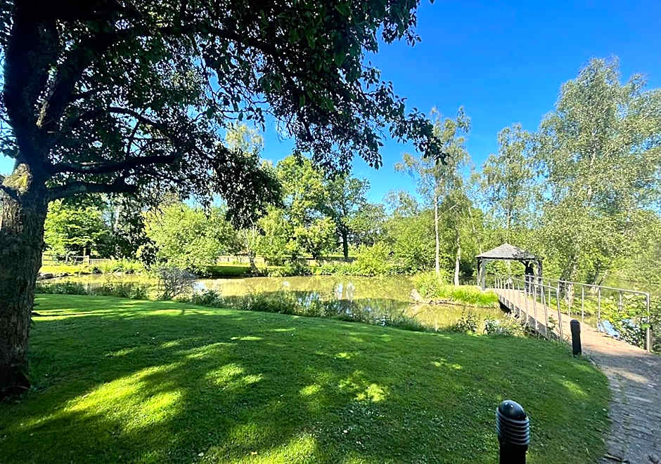 Great Hallingbury Manor