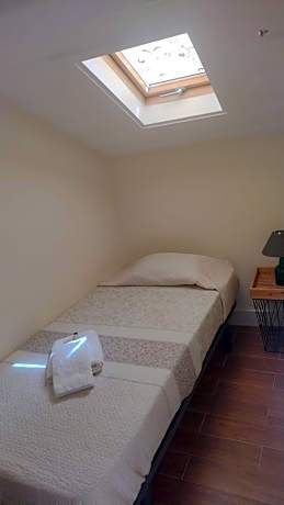 Single Room with Private External Bathroom