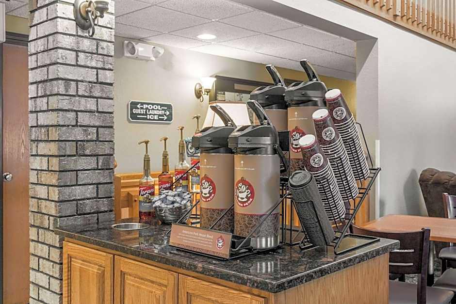 AmericInn by Wyndham Detroit Lakes