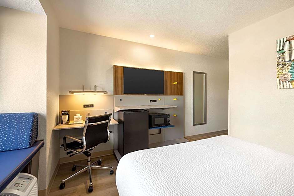 Microtel Inn & Suites By Wyndham New Ulm