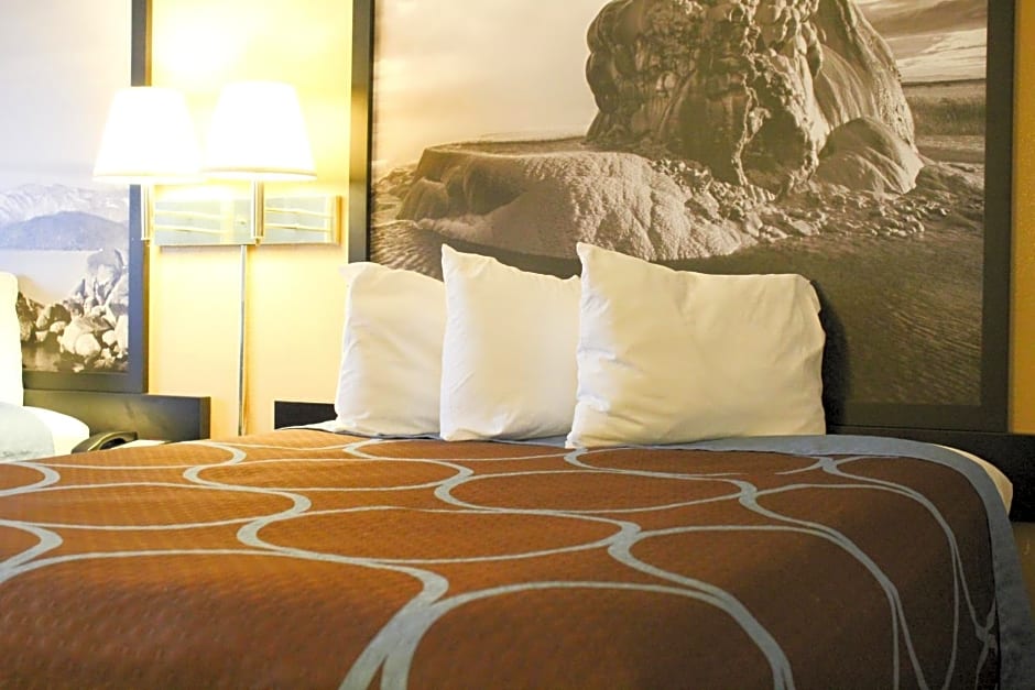 Super 8 by Wyndham Carson City