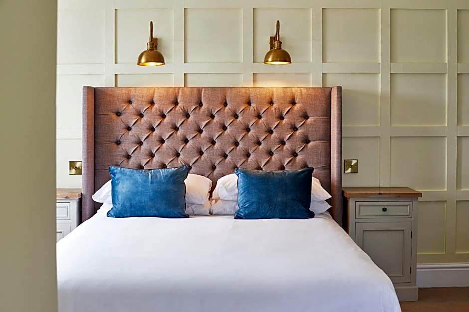 Outlaw's Guest House