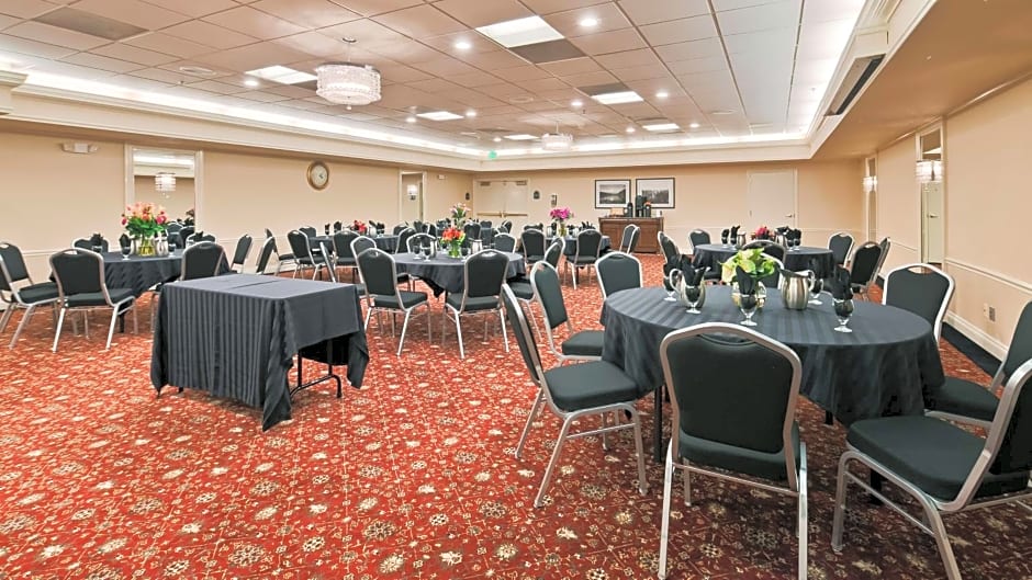 Best Western Premier Plaza Hotel and Conference Center