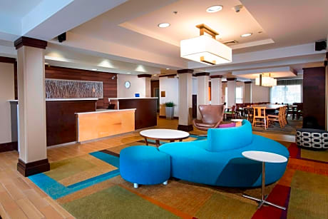 Fairfield Inn and Suites Charleston North/University Area