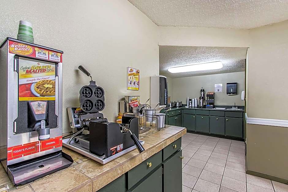 Econo Lodge Scottsboro Area
