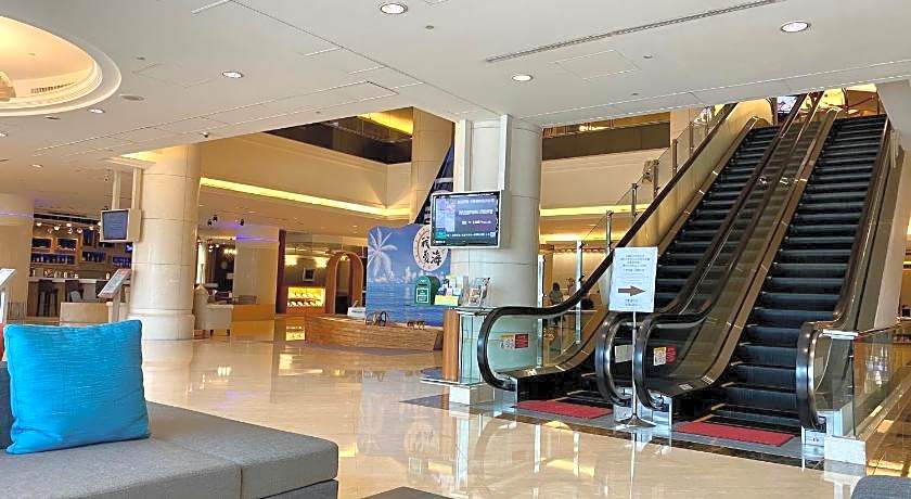 Evergreen Plaza Hotel