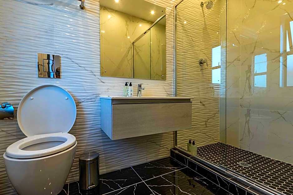 Oceanway Boutique Hotel/Conference