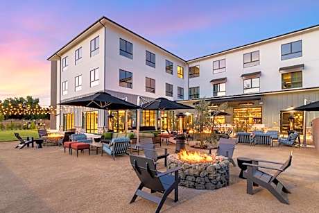 Cambria Hotel Templeton - Paso Robles
