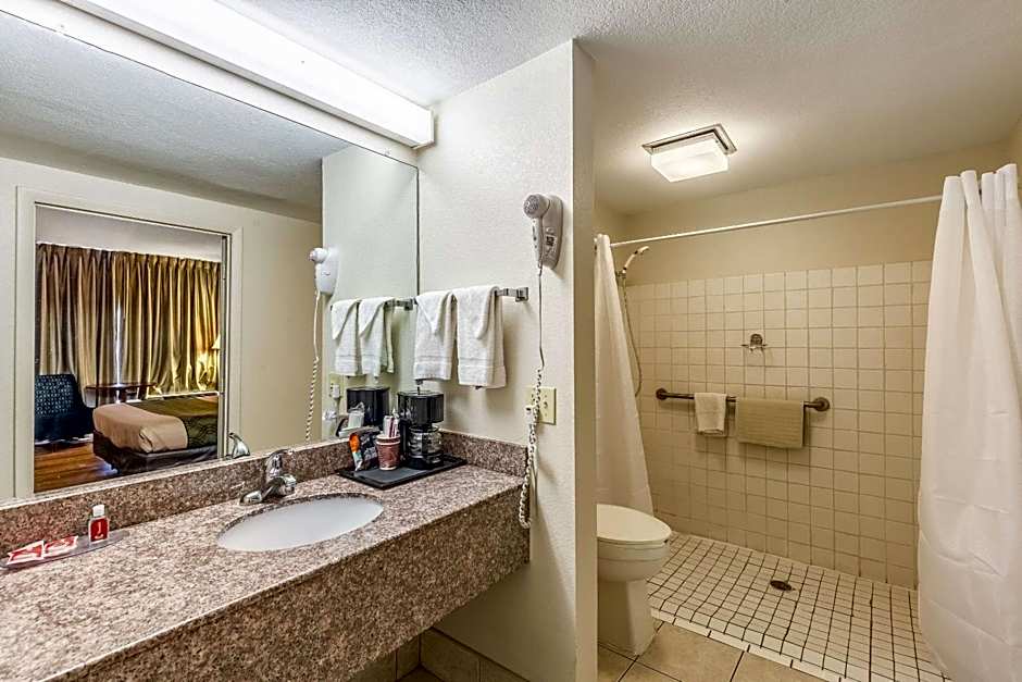 Econo Lodge Lake City-North