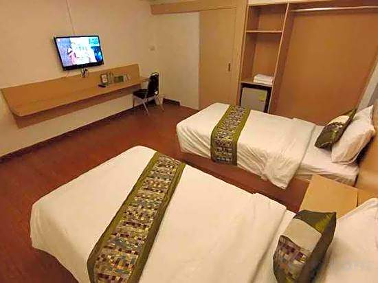 Aileen Hotel