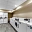 Everhome Suites Lexington - Horse Park