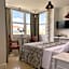 Alacati Moonbox Hotel