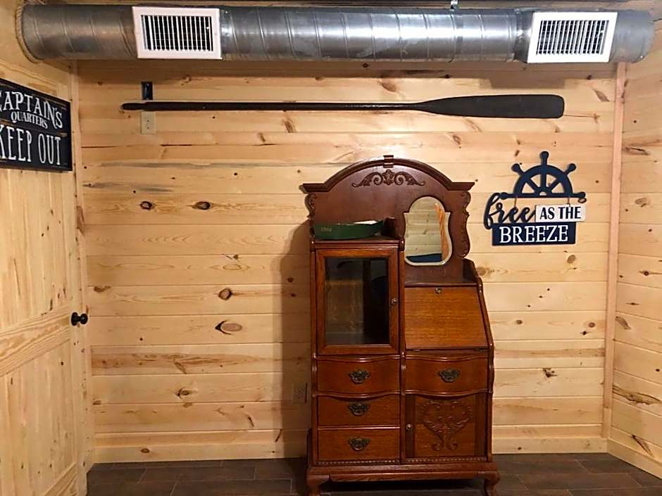 Samantha's Timber Inn