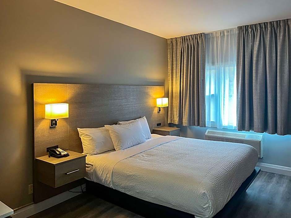 Motel 6 Sault Ste. Marie, ON