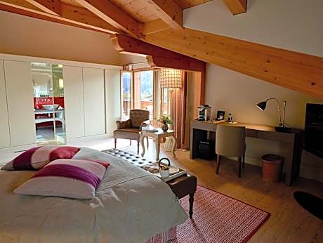 Two-Bedroom Connecting