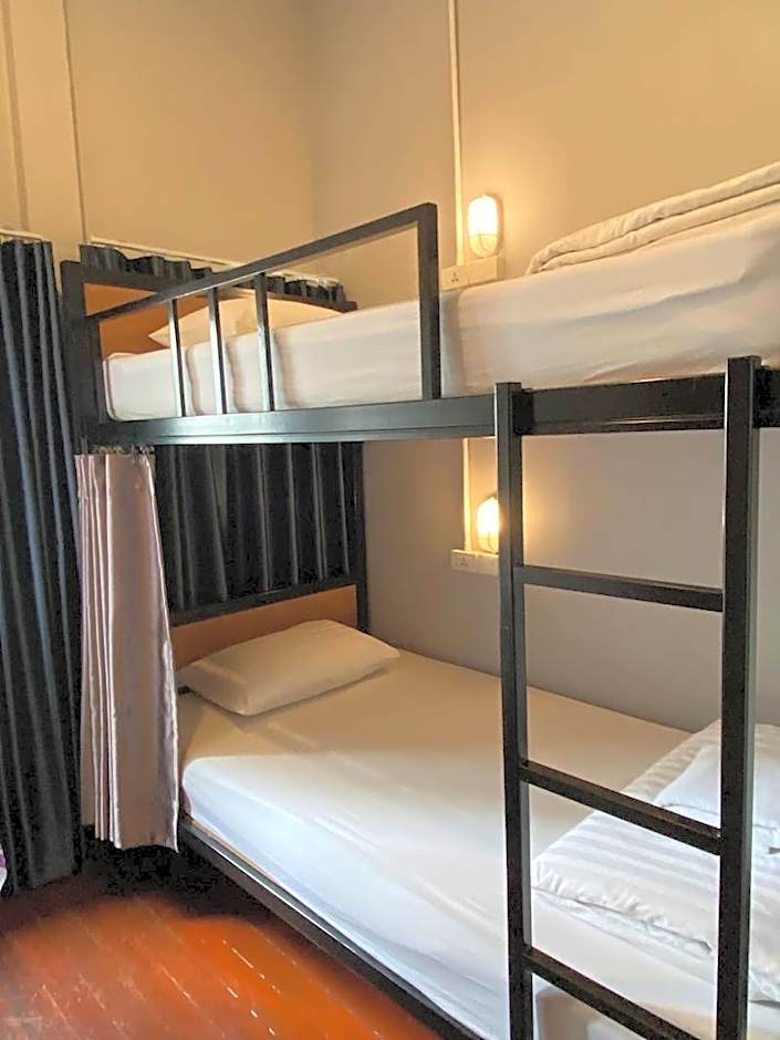 OYO 480 Lemon Siam Hostel