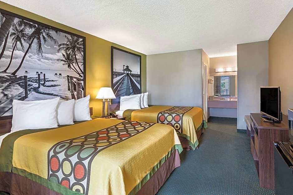 Super 8 by Wyndham Ocala