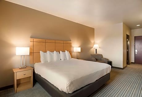 King Room with Bath Tub - Disability Access/Non-Smoking