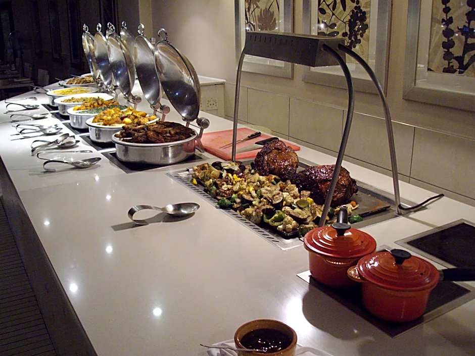 Garden Court Or Tambo International Airport