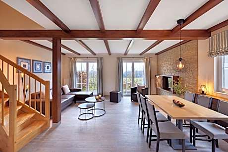 Three-Bedroom Villa with Nature View