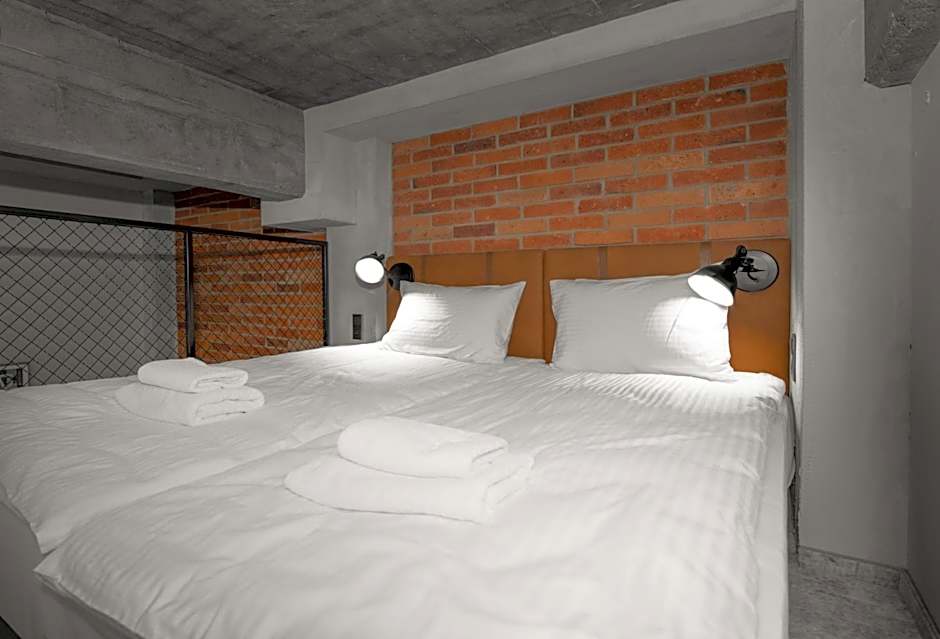 MONTOWNIA Lofts & Experience