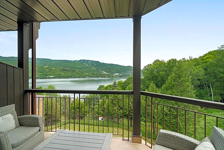 Huge 3 Bedroom Condo with a View