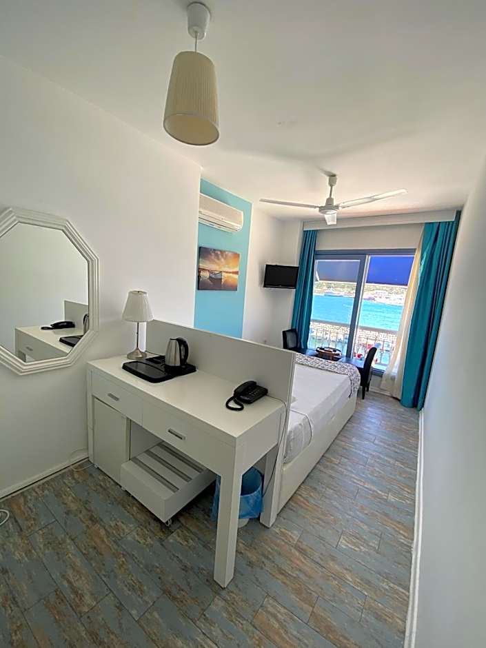 Larimar Hotel Cesme